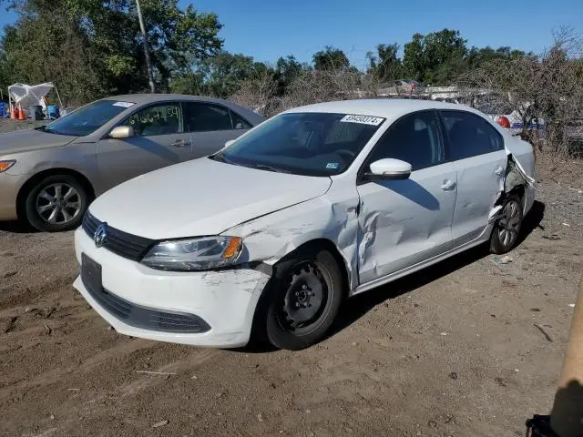 3VWD17AJ3EM266516