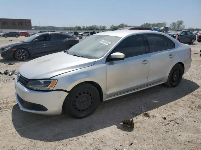 3VWD17AJ3EM284708