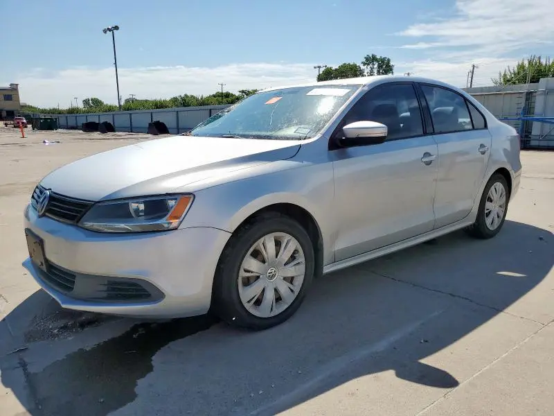 3VWD17AJ3EM400635