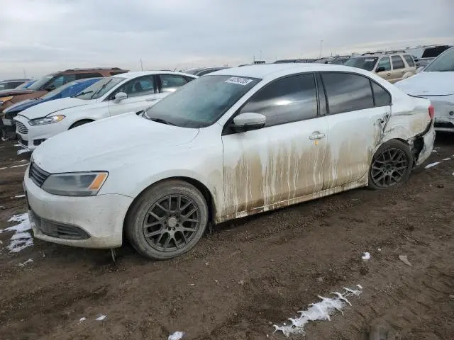 3VWD17AJ3EM418584