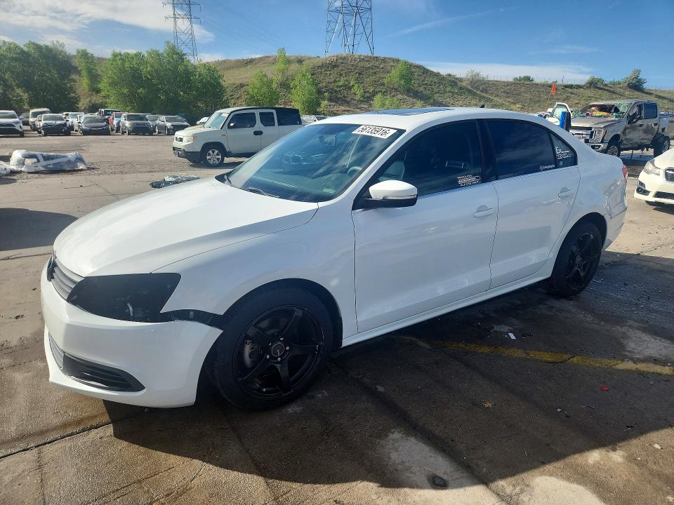 3VWD17AJ3EM442996