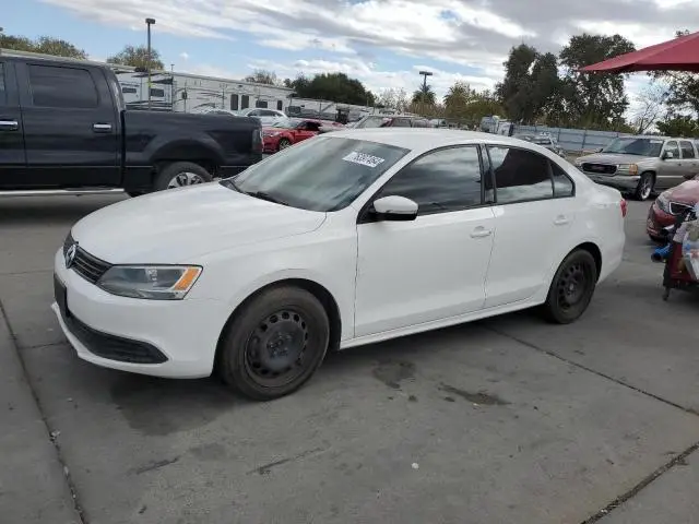 3VWD17AJ4EM223612