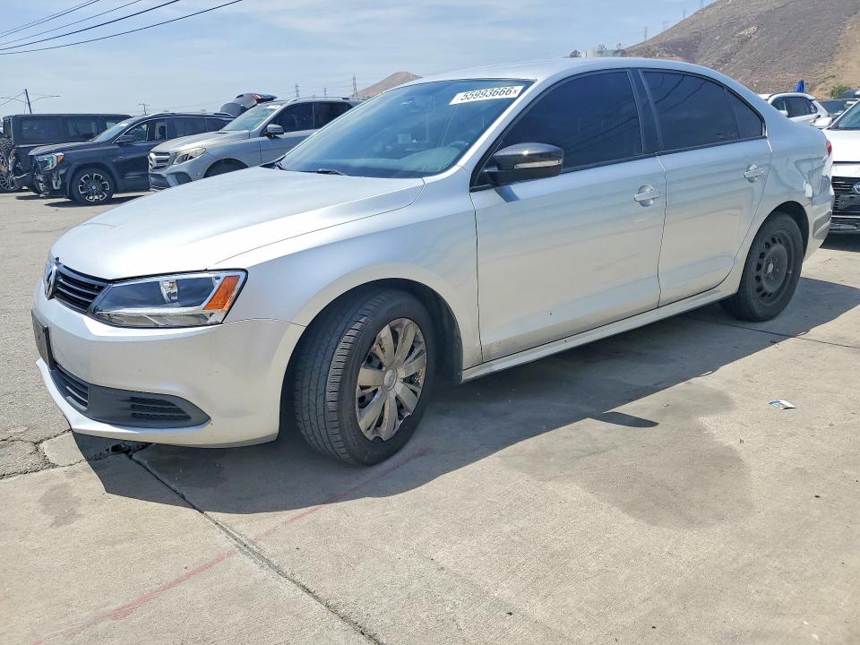3VWD17AJ4EM226901