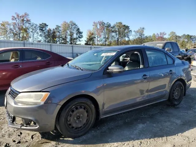 3VWD17AJ4EM360016