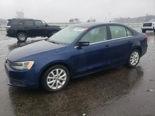 3VWD17AJ4EM373185
