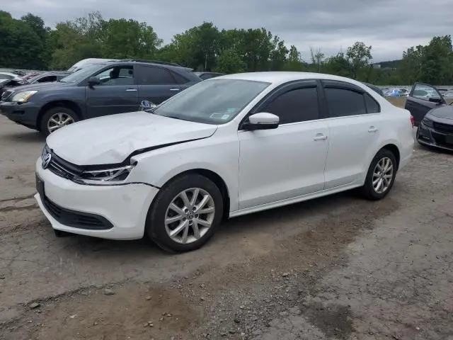 3VWD17AJ4EM421185