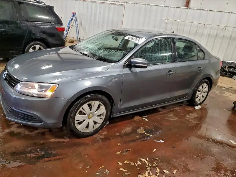 3VWD17AJ5EM247515