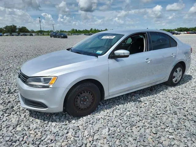 3VWD17AJ5EM304795