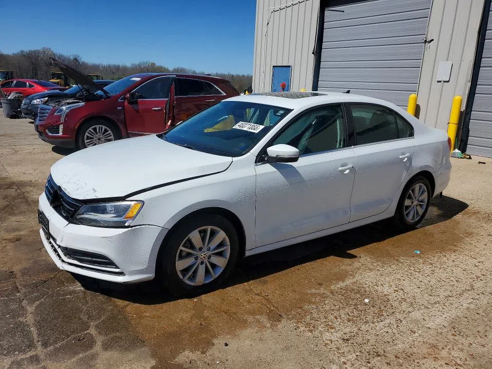 3VWD17AJ5FM258581