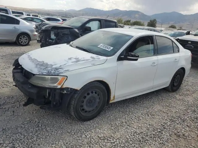 3VWD17AJ6EM445472