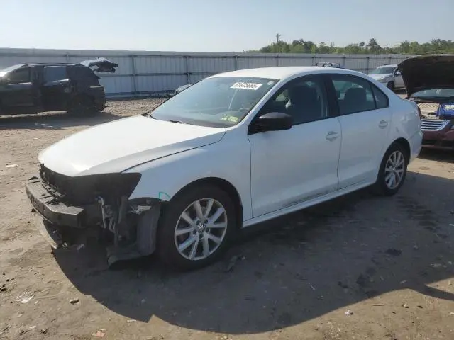 3VWD17AJ8FM343642