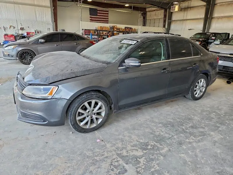 3VWD17AJ9EM203811