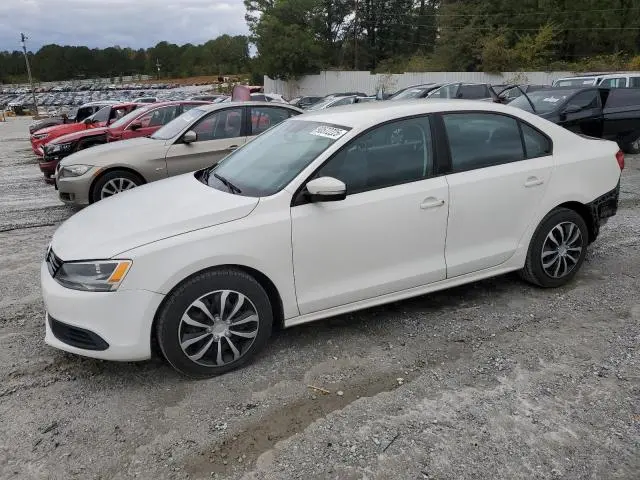 3VWD17AJ9EM210581