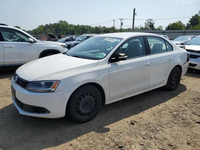 3VWD17AJ9EM224657