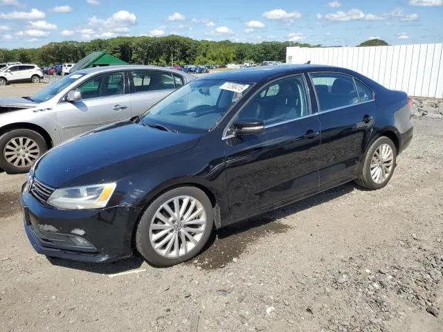 3VWD17AJ9FM226040