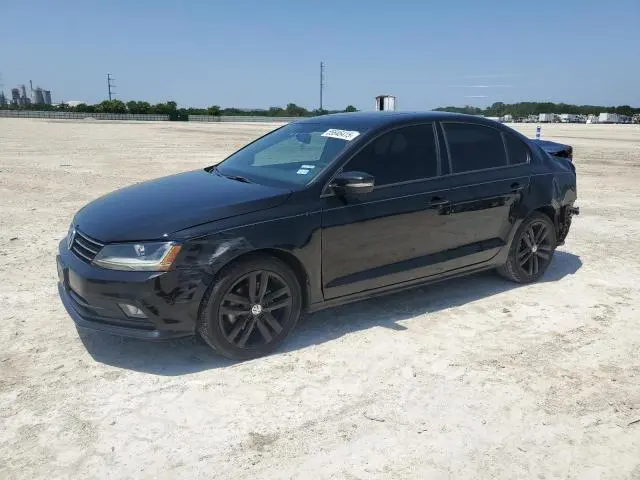 3VWD17AJXJM205688