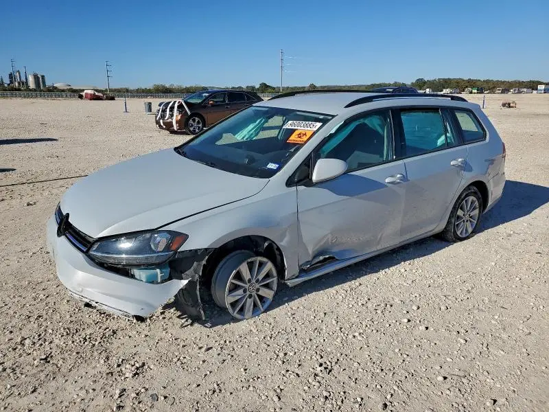 3VWD17AU5JM768013