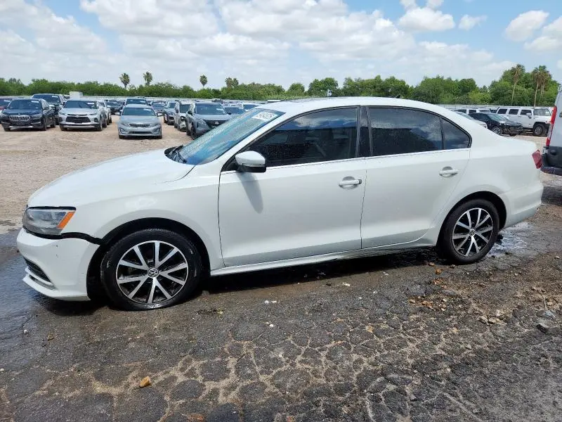 3VWDB7AJ2HM310975