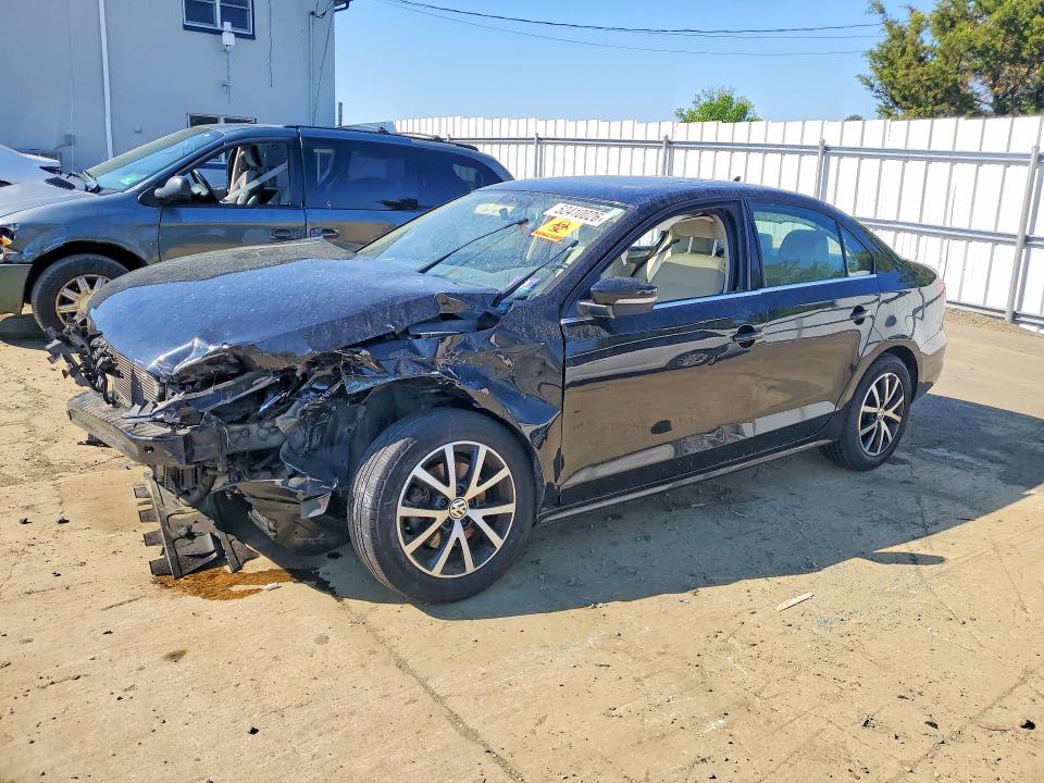 3VWDB7AJ4HM250181