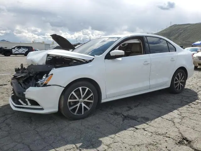 3VWDB7AJ7HM296524
