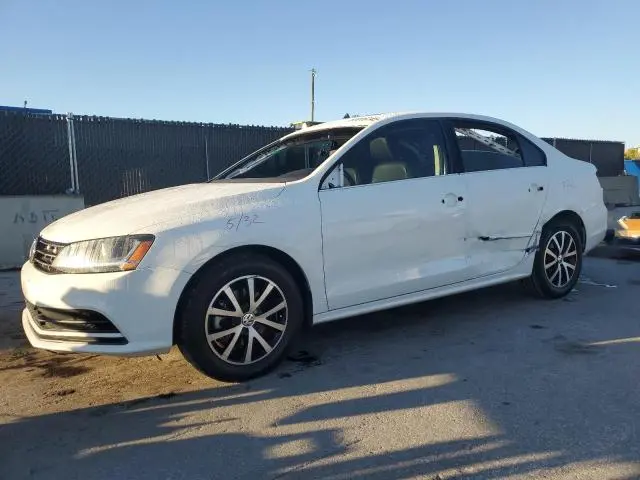 3VWDB7AJ7JM225880