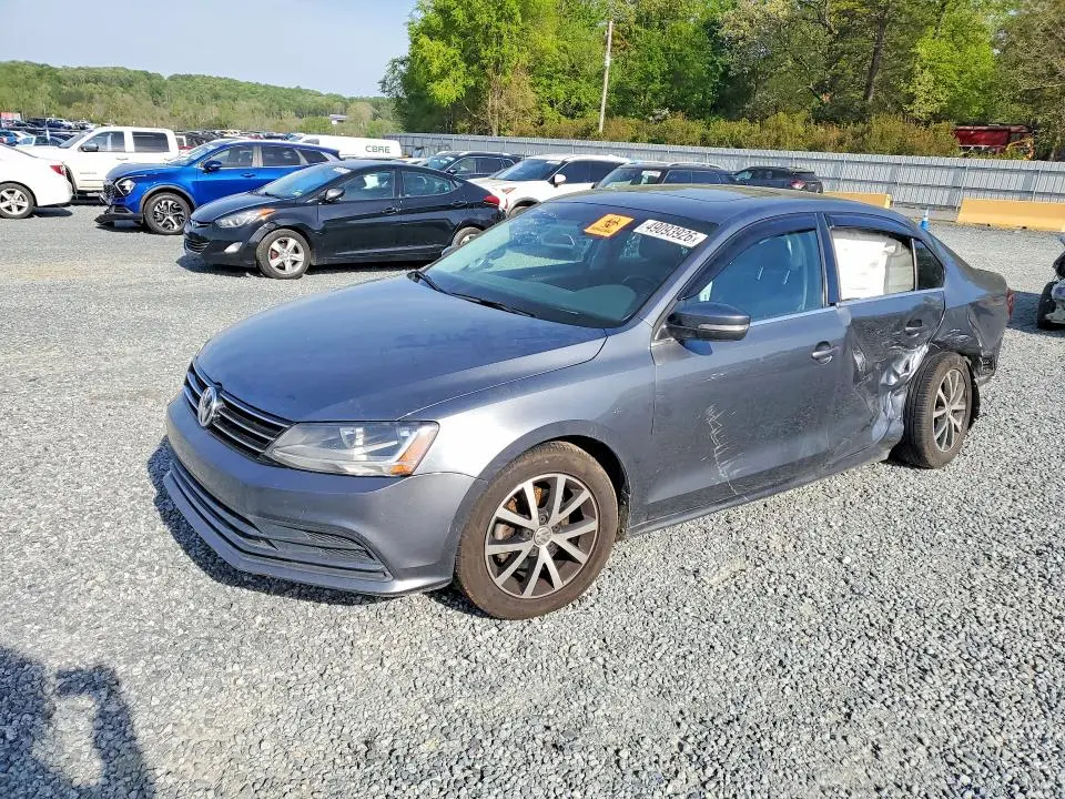 3VWDB7AJ8HM201050