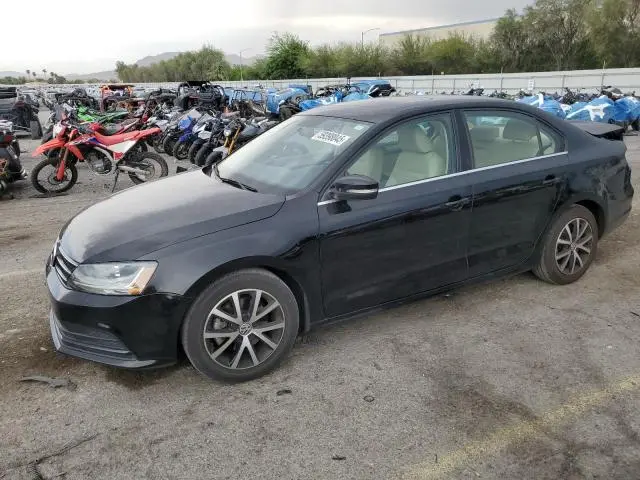 3VWDB7AJ8HM218575