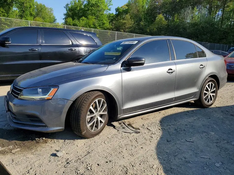 3VWDB7AJ8HM278372