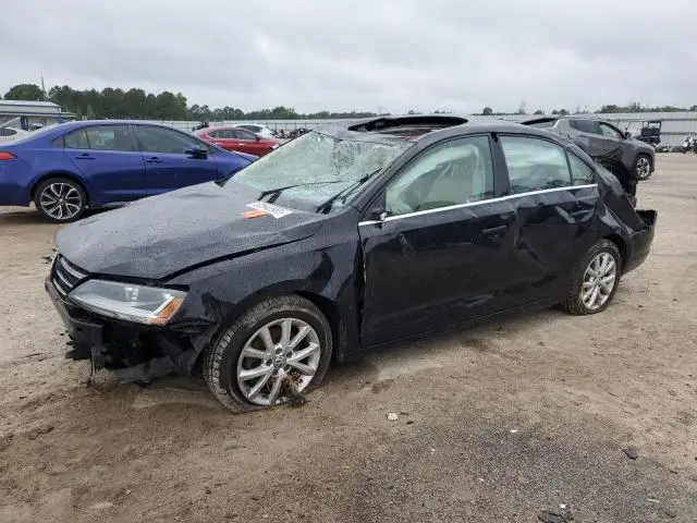 3VWDB7AJ8HM365558