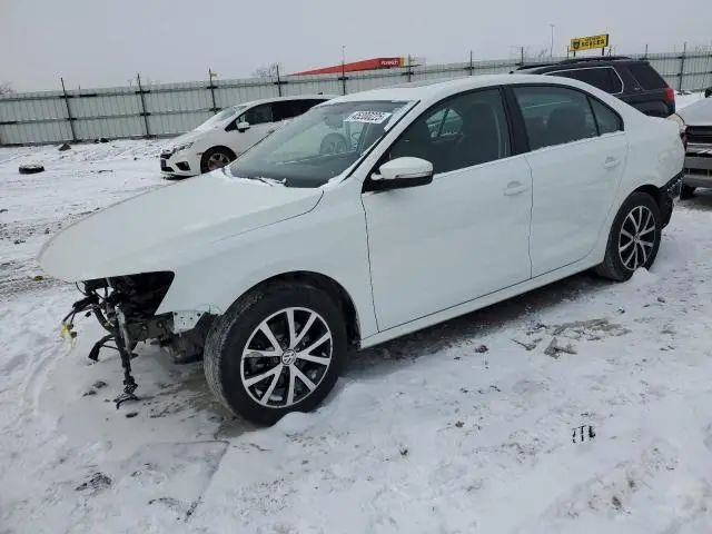 3VWDB7AJ8HM404682