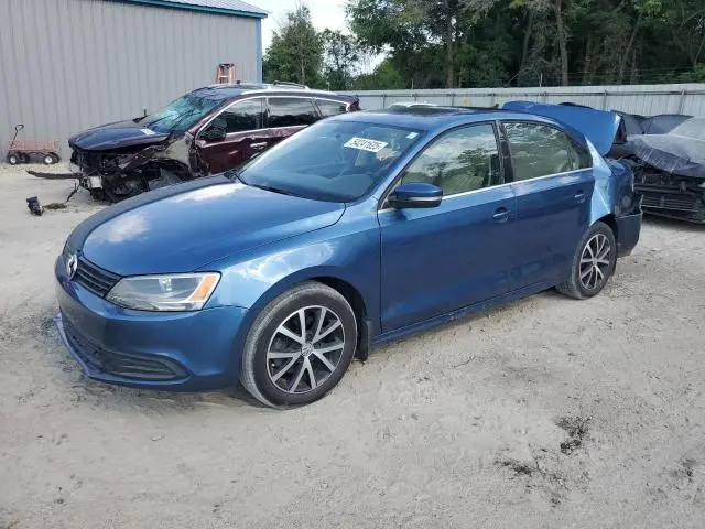 3VWDB7AJ8JM257303
