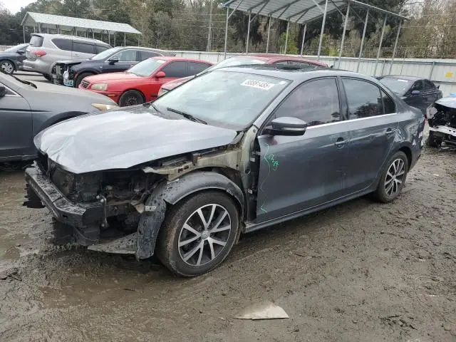 3VWDB7AJ8JM261075