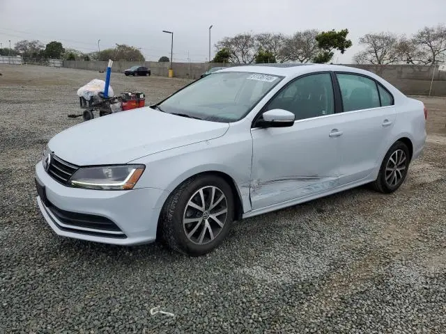 3VWDB7AJ9HM272547