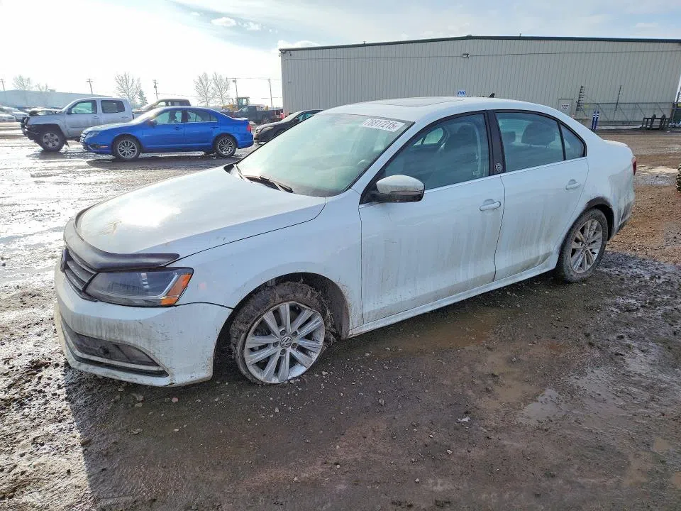3VWDB7AJXHM385925