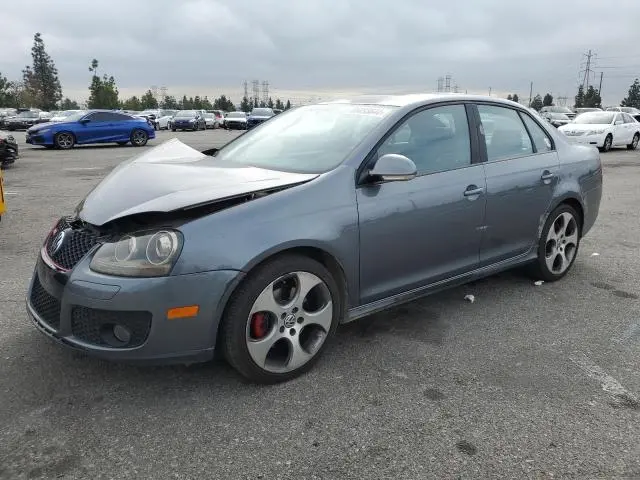 3VWDJ71K88M050027