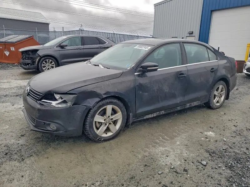 3VWDL7AJXEM320257