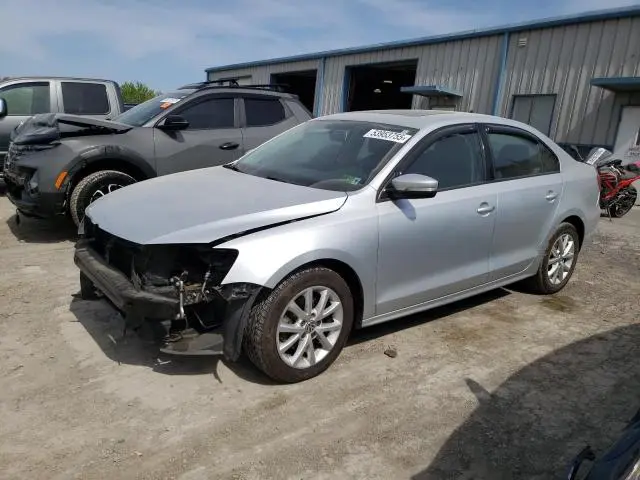 3VWDP7AJ1CM308841