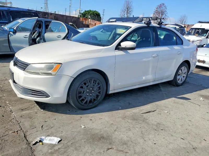 3VWDP7AJ2DM360030