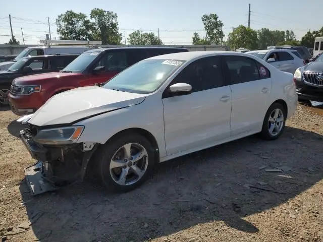 3VWDP7AJ7CM306835