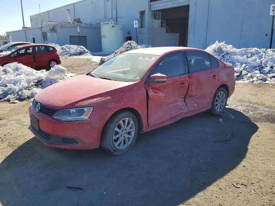 3VWDP7AJ8CM469705