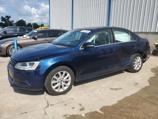 3VWDP7AJ8DM200122