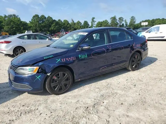 3VWDP7AJ8DM418013