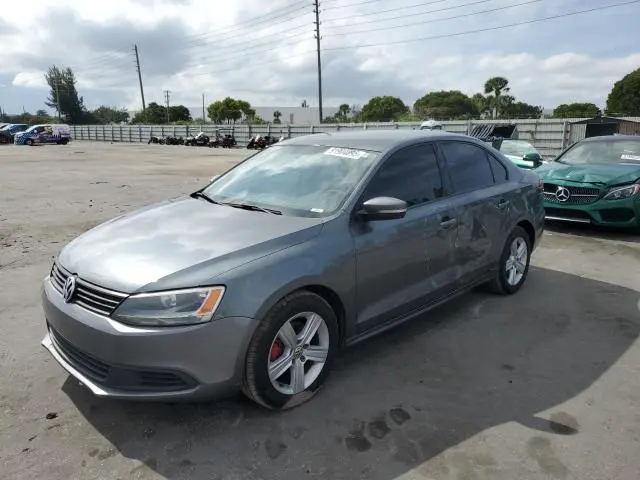 3VWDP7AJXCM324259