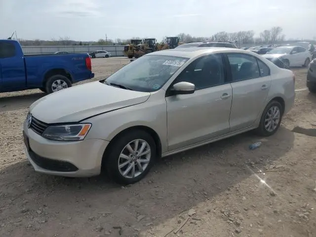 3VWDX7AJ0BM308957