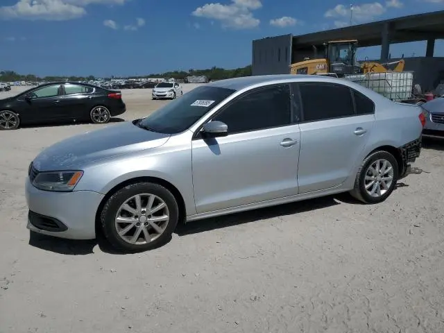 3VWDX7AJ0CM343712