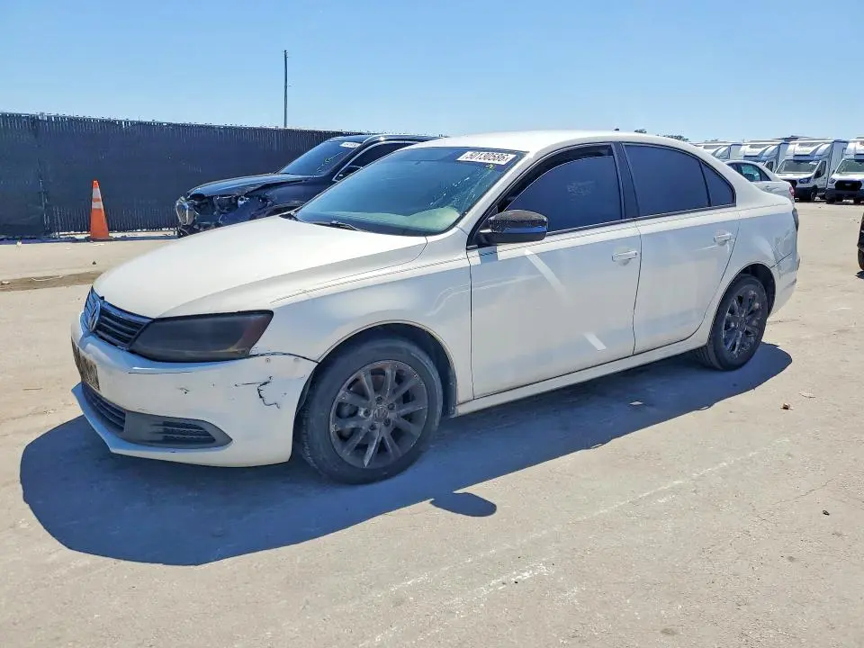 3VWDX7AJ3BM364682