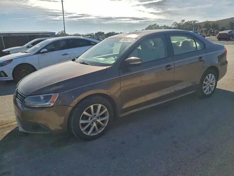 3VWDX7AJ3CM303169