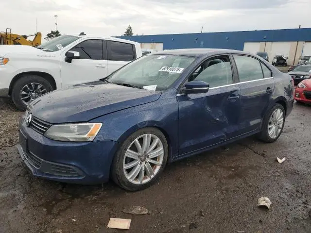 3VWDX7AJ3DM443241