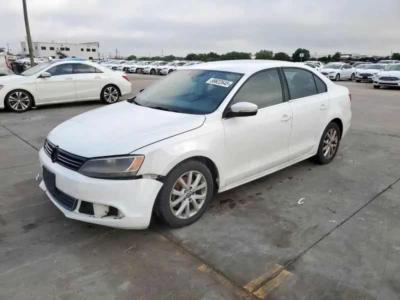 3VWDX7AJ5DM445332