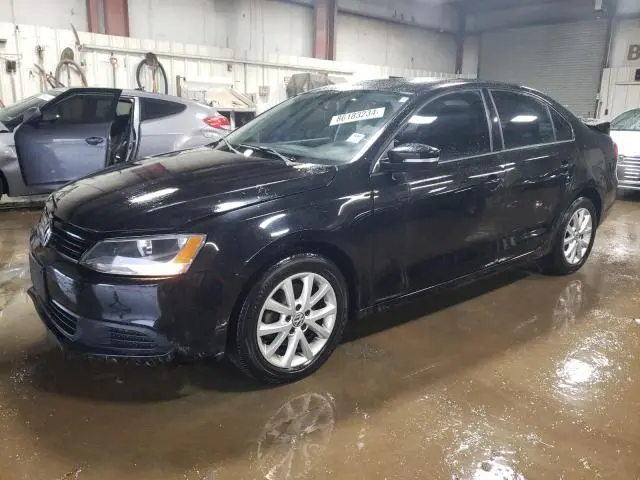 3VWDX7AJ7CM068243